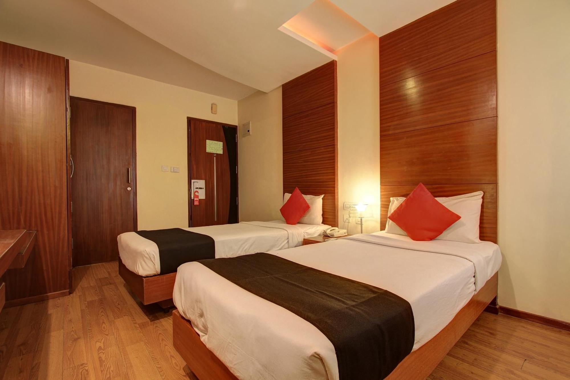 Townhouse Jp Residency Near Delhi Airport Hotel New Delhi Bagian luar foto